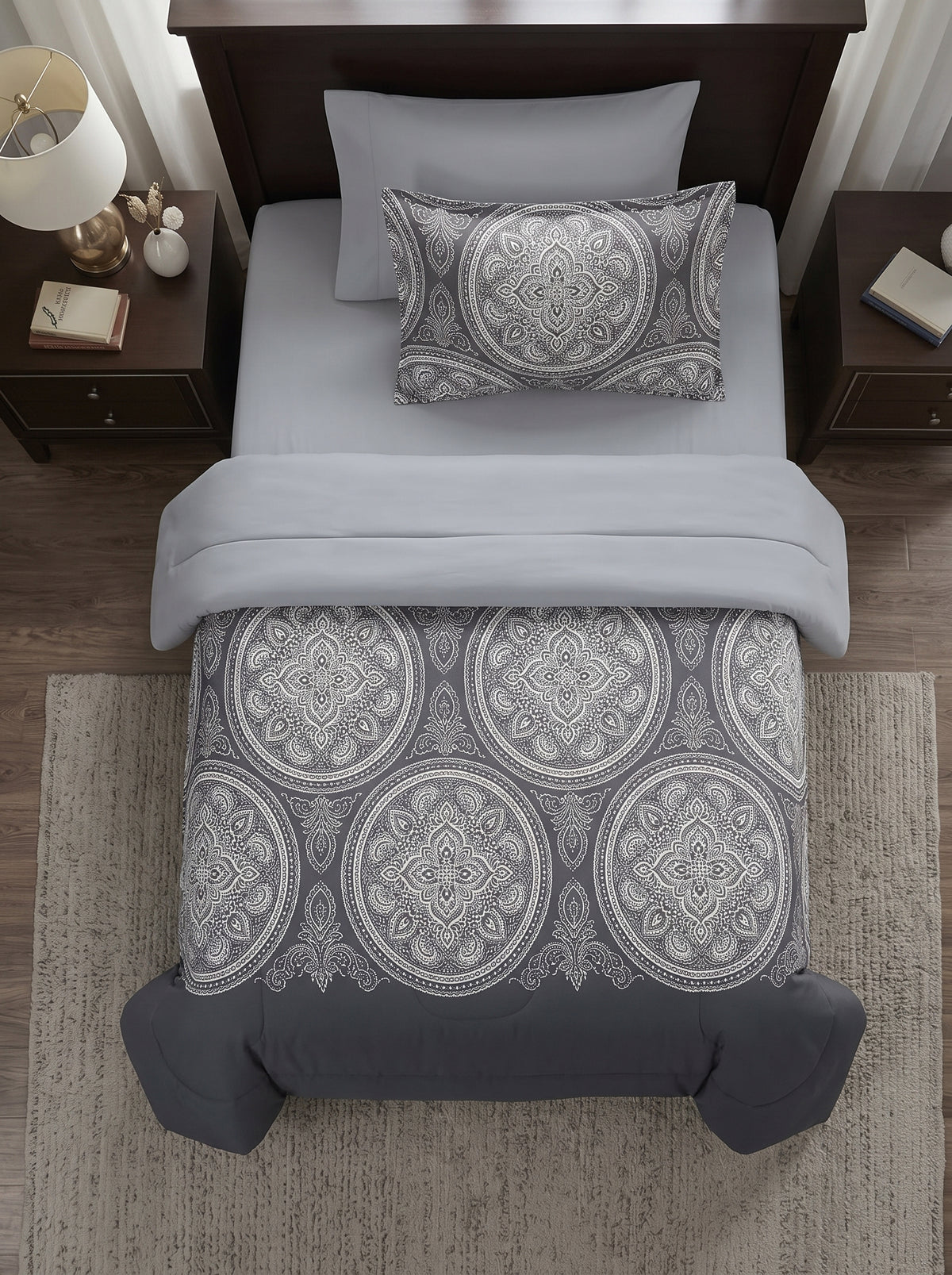 Fashion Single Comforter Set, 4 Pieces