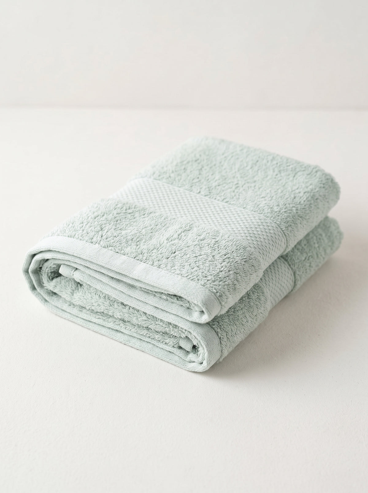 White Rose Nestwel Towel