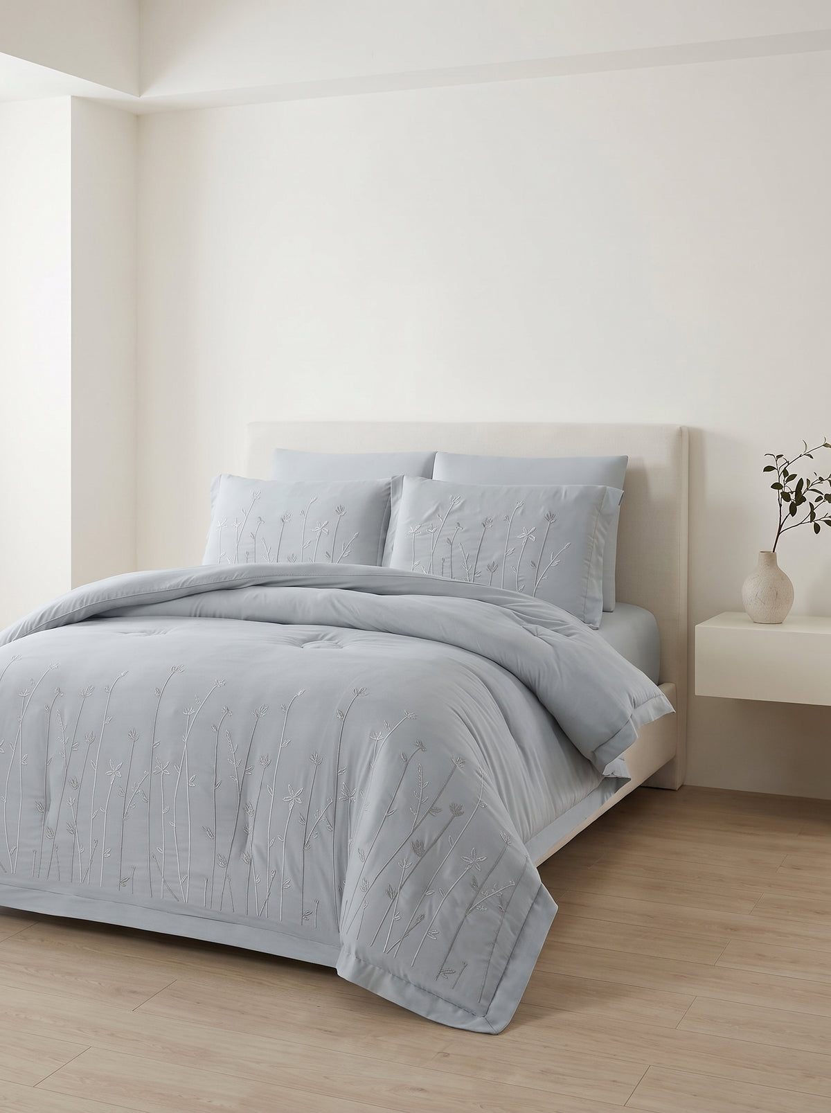 Venice Lara Embroidered King Comforter Set, 6 Pieces